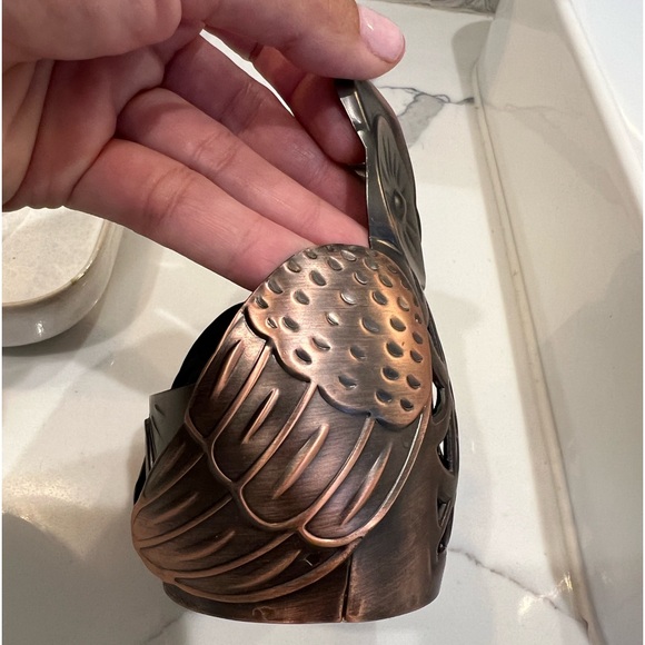 Bath & Body Works Soap Holder- Oil Rubbed Bronze Owl (Soap not included) Holder - Picture 4 of 9